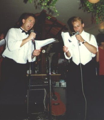 40aar21.jpg (24771 bytes)